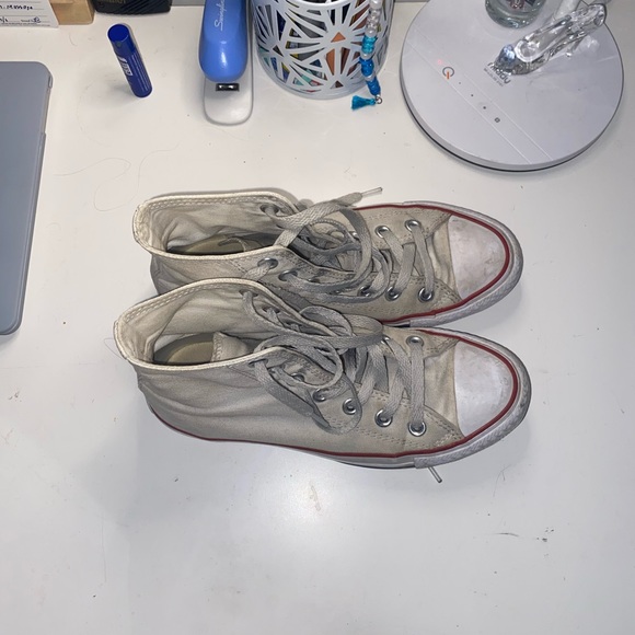 white converse - Picture 3 of 4